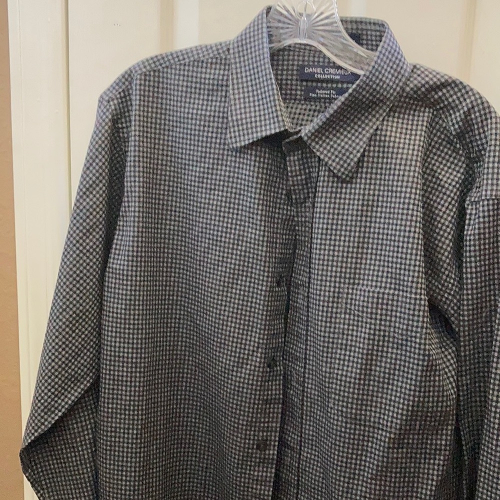 FINAL MARKDOWN Men’s Daniel cremieux Shirt Large